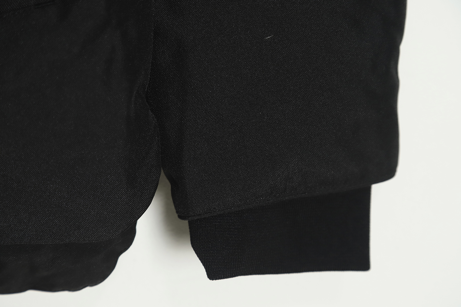 Tommy Hilfiger Rubberized Logo Drawstring Down Jacket TSK1