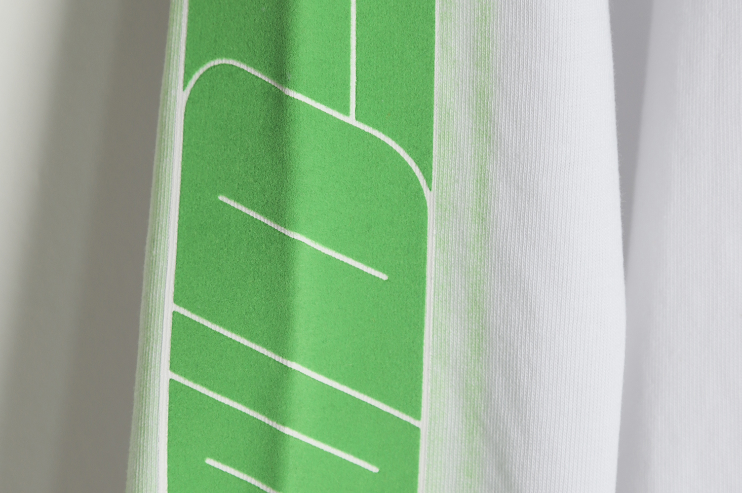 WE11 DONE 22FW vertical letter long-sleeved T-shirt