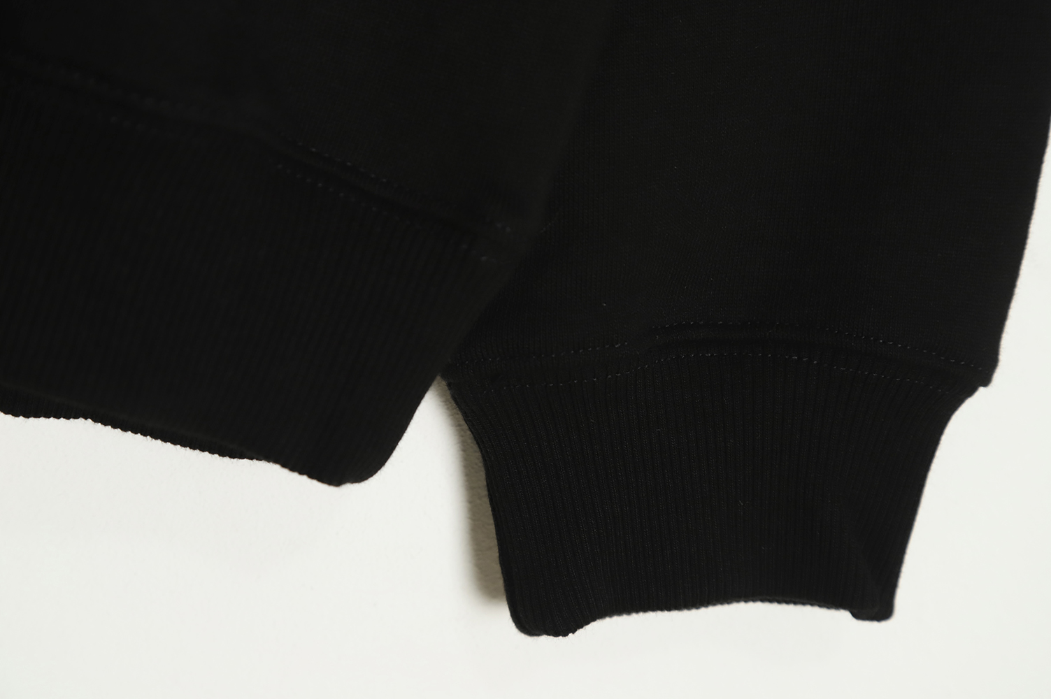 WE11 DONE 22FW Neon Barrage Crew Neck Sweatshirt TSK2