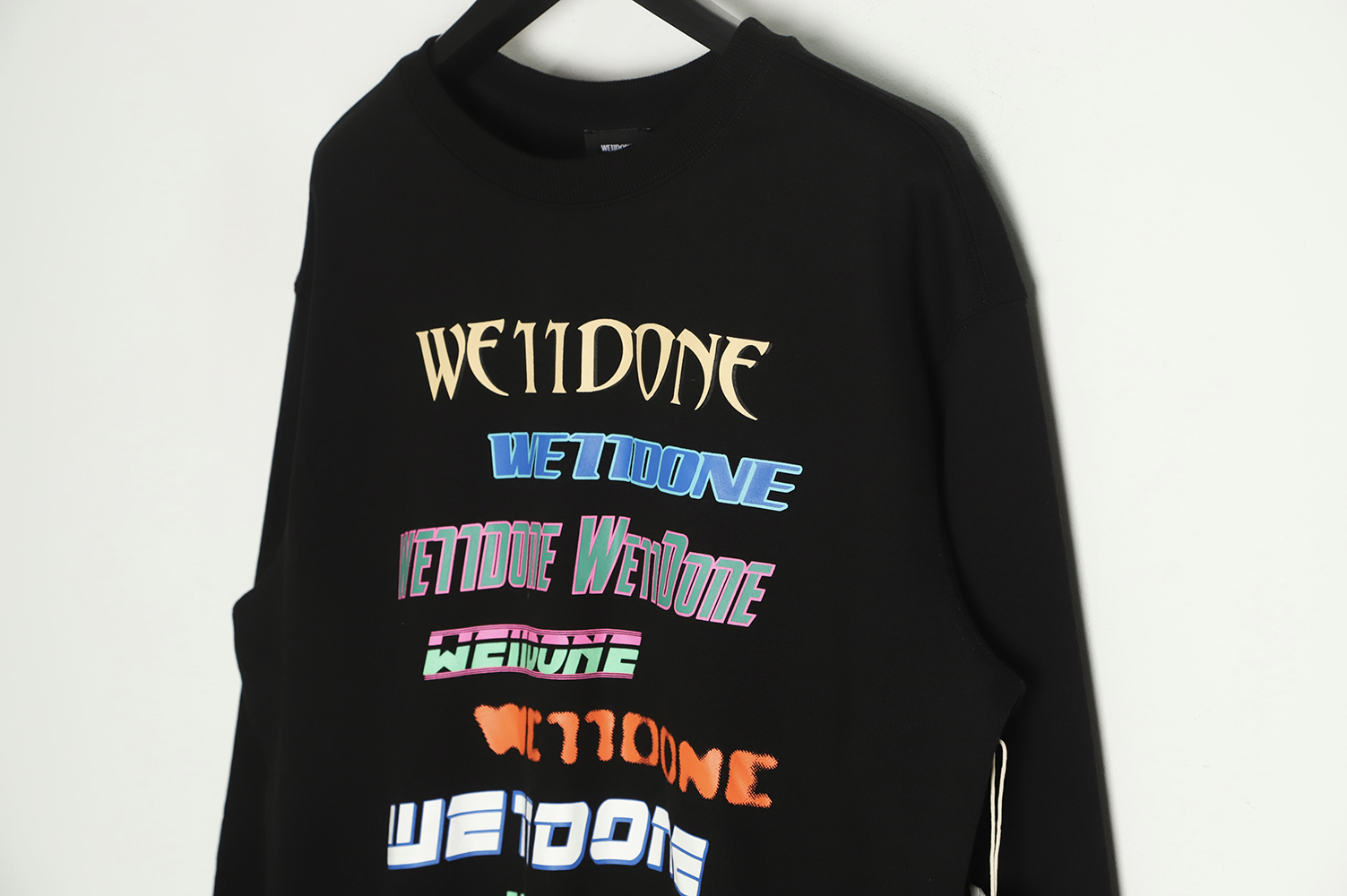WE11 DONE 22FW Neon Barrage Crew Neck Sweatshirt TSK2