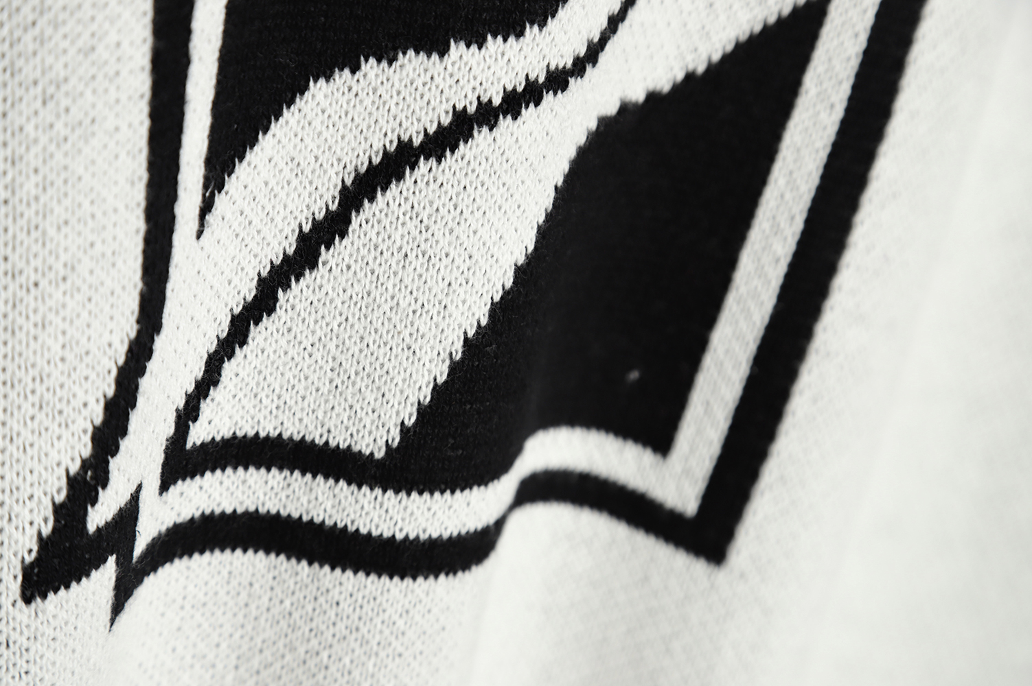 WE11 DONE 21FW Cube Limited Sweater TSK3
