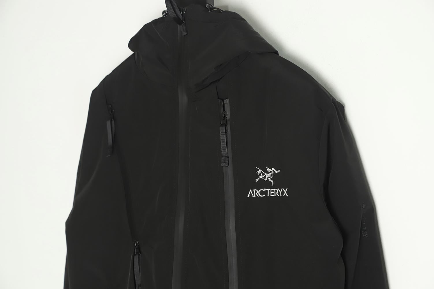 ARCTERYX MACAI LT 22fw hard shell hooded windproof waterproof down jacket TSK1