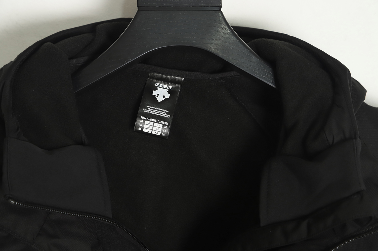 DESCENTE Running 22 2-in-1 Jacket Black