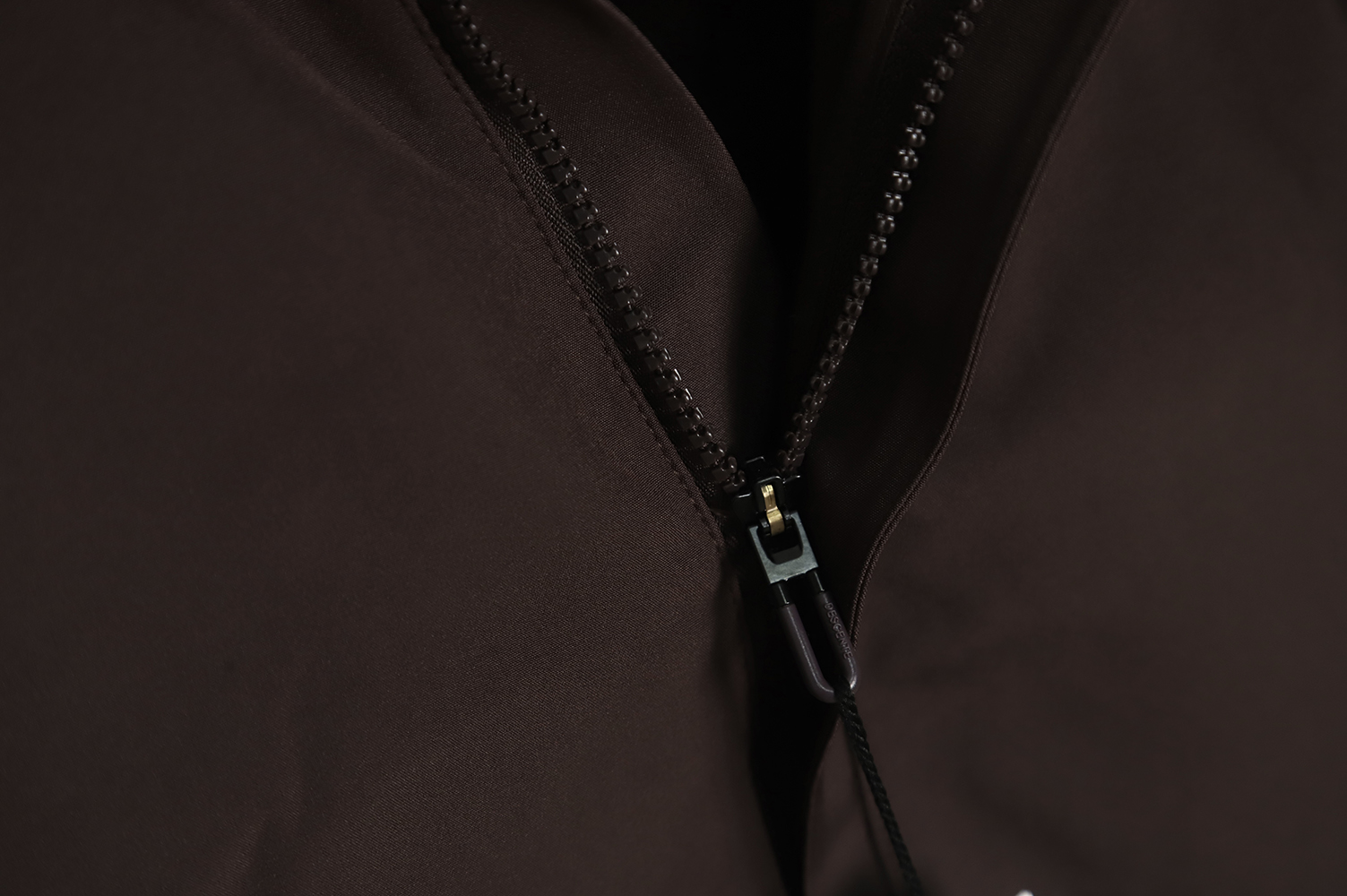 DESCENTE DUALIS urban business 22 new hooded plus fleece jacket Brown