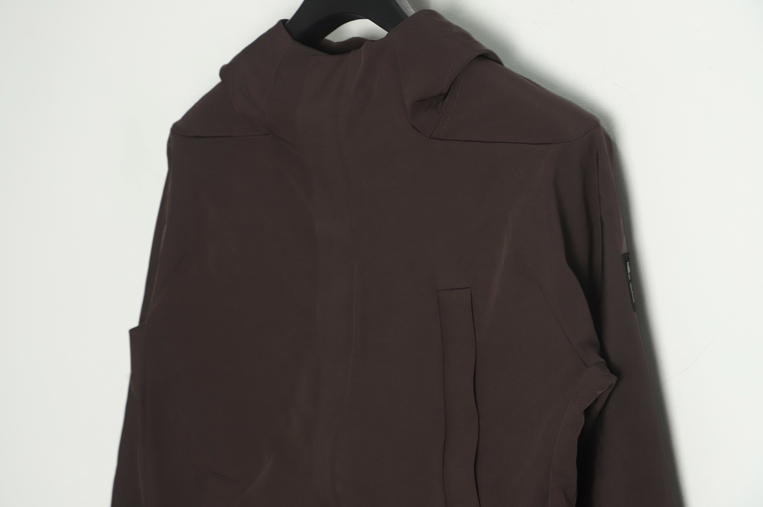 DESCENTE DUALIS urban business 22 new hooded plus fleece jacket Brown