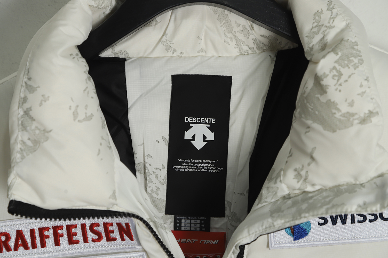 DESCENTE 22Fw Audi Multilabel Down Jacket Ivory