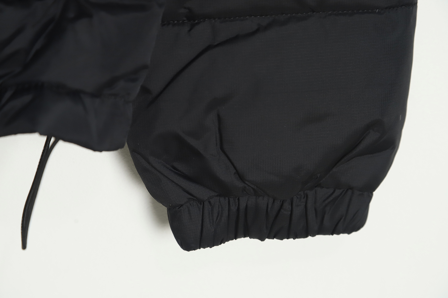 DESCENTE 22Fw Multilabel Down Jacket Black