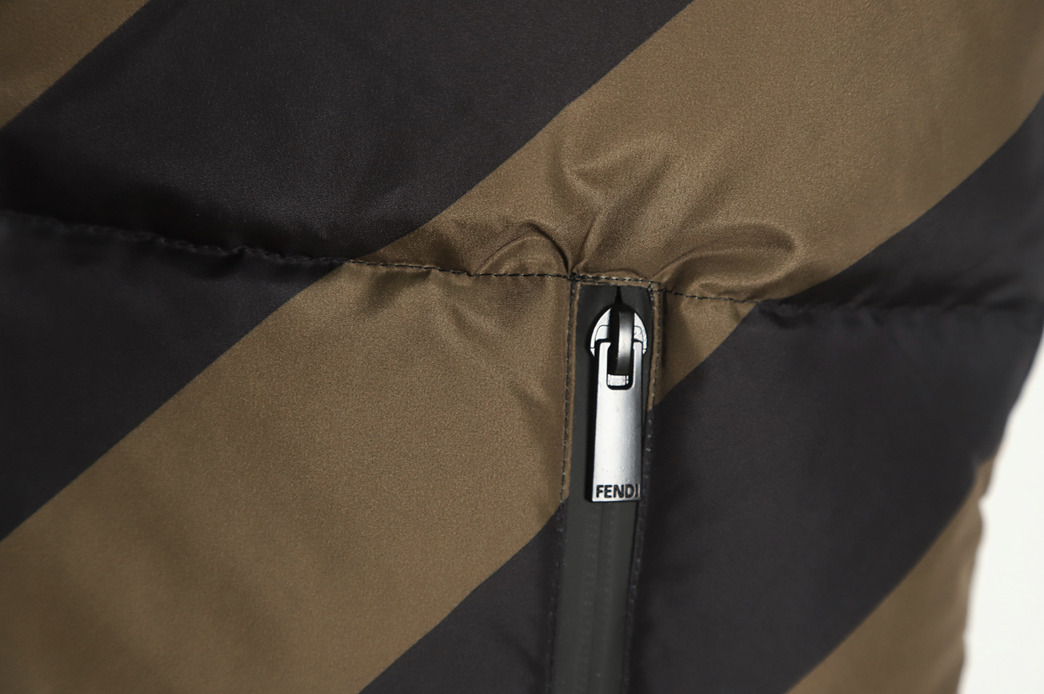 Fendi Classic Double F Presbyopia Reversible Vest