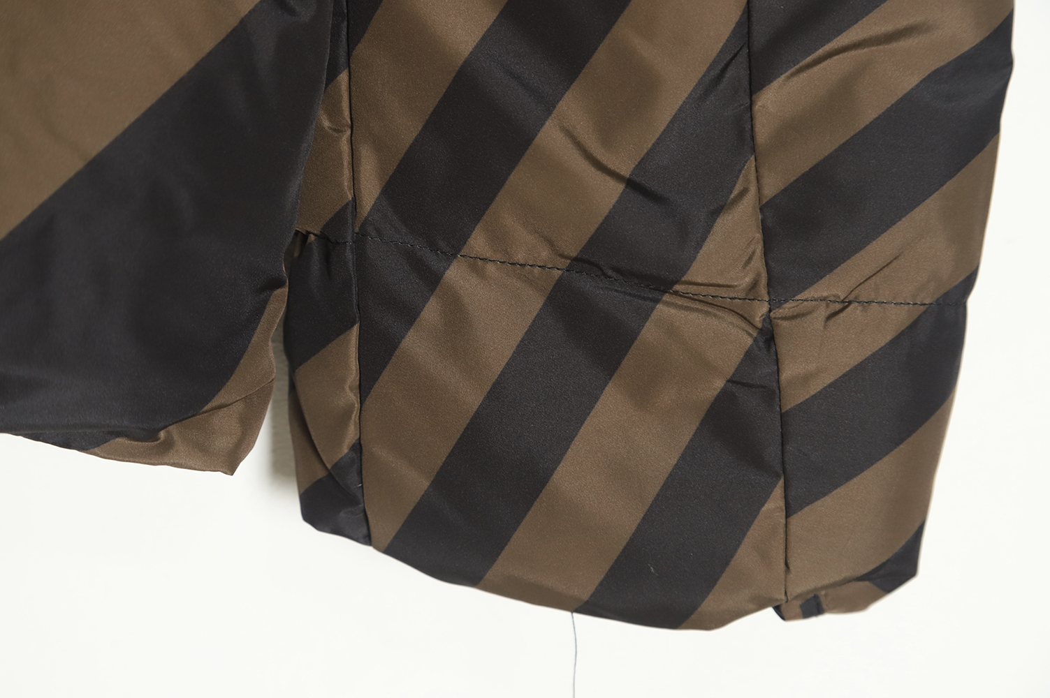 Fendi Classic Double F Presbyopia Reversible Down Jacket