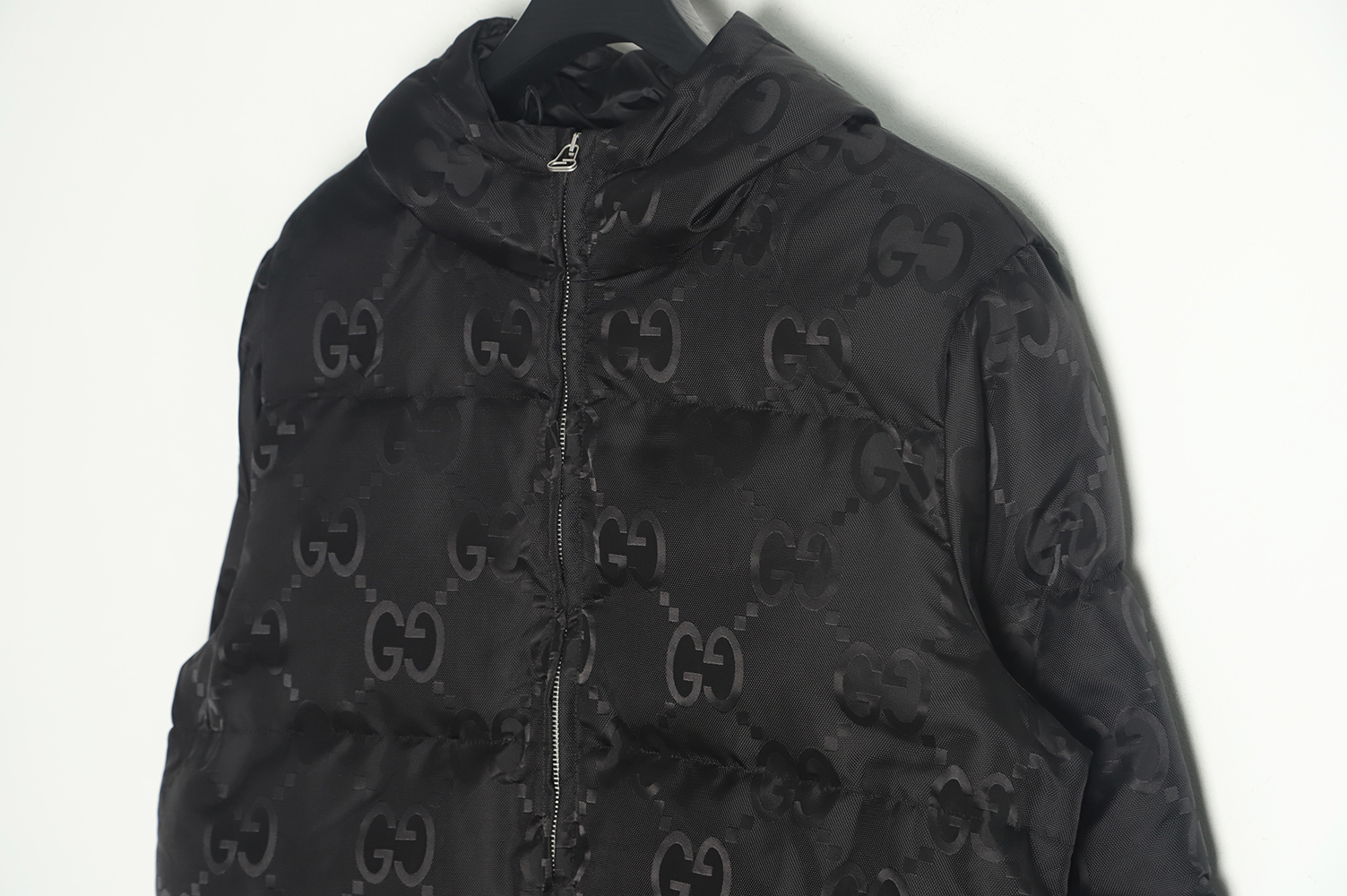 Gucci 22FW shadow jacquard down jacket TSK1
