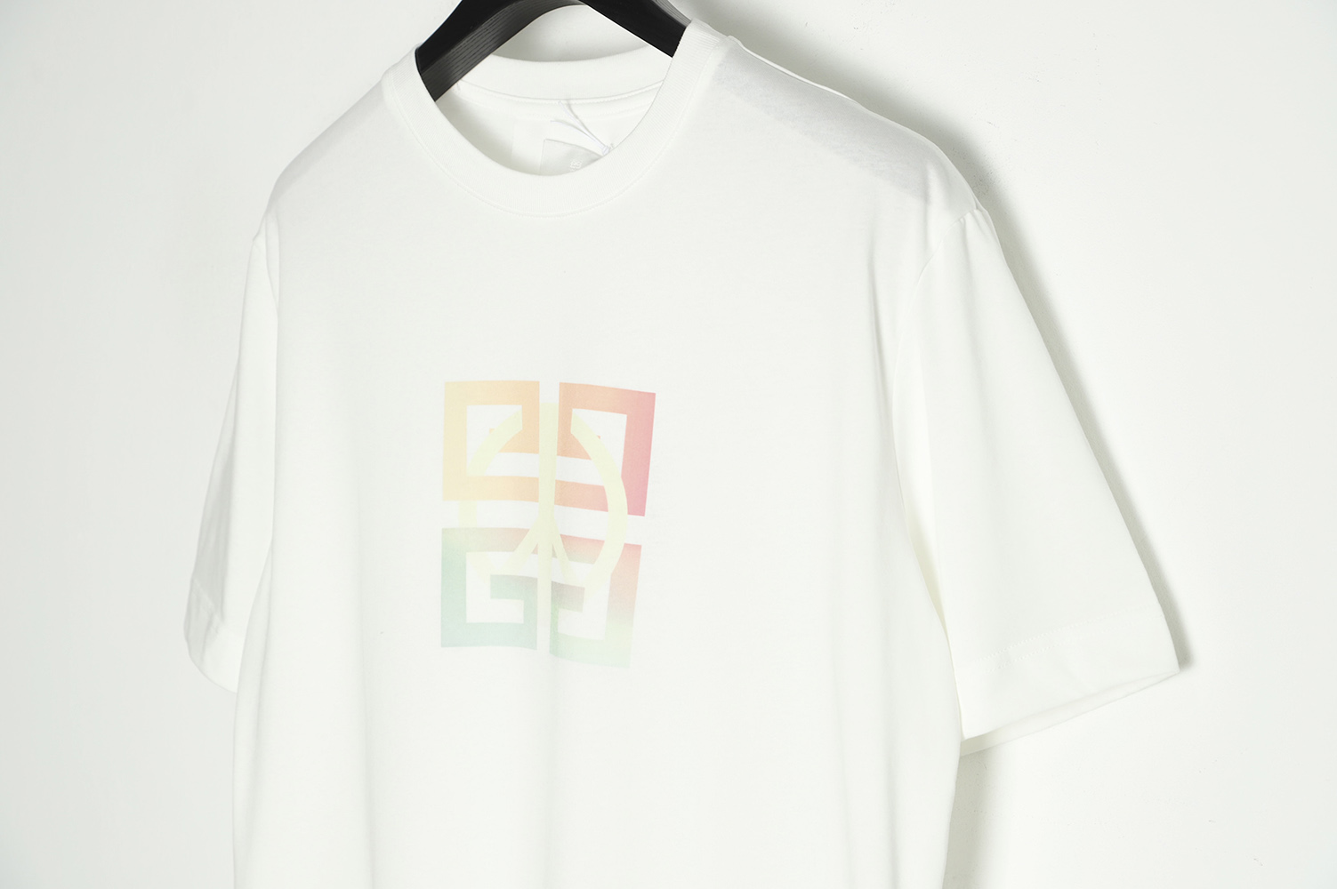 Givenchy 22ss anti-war logo gradient letter short-sleeved T-shirt
