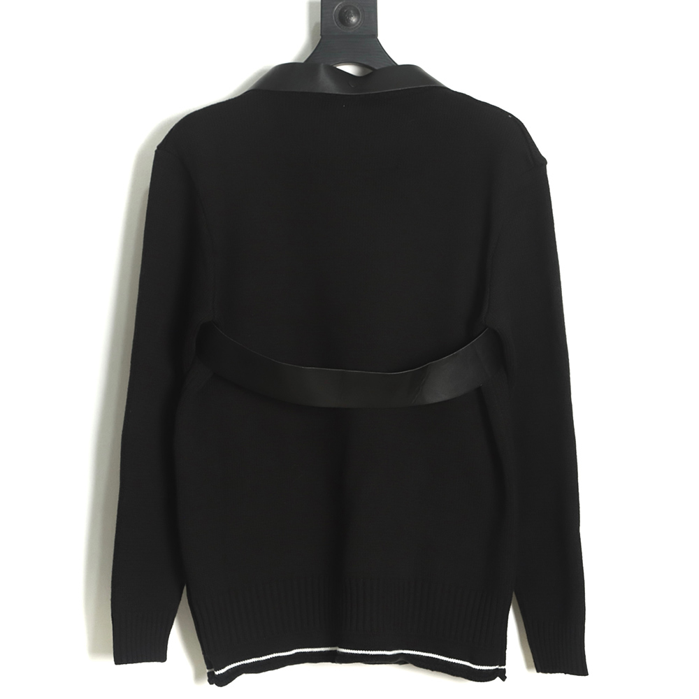 Givenchy 22FW shoulder strap lock strap round neck sweater