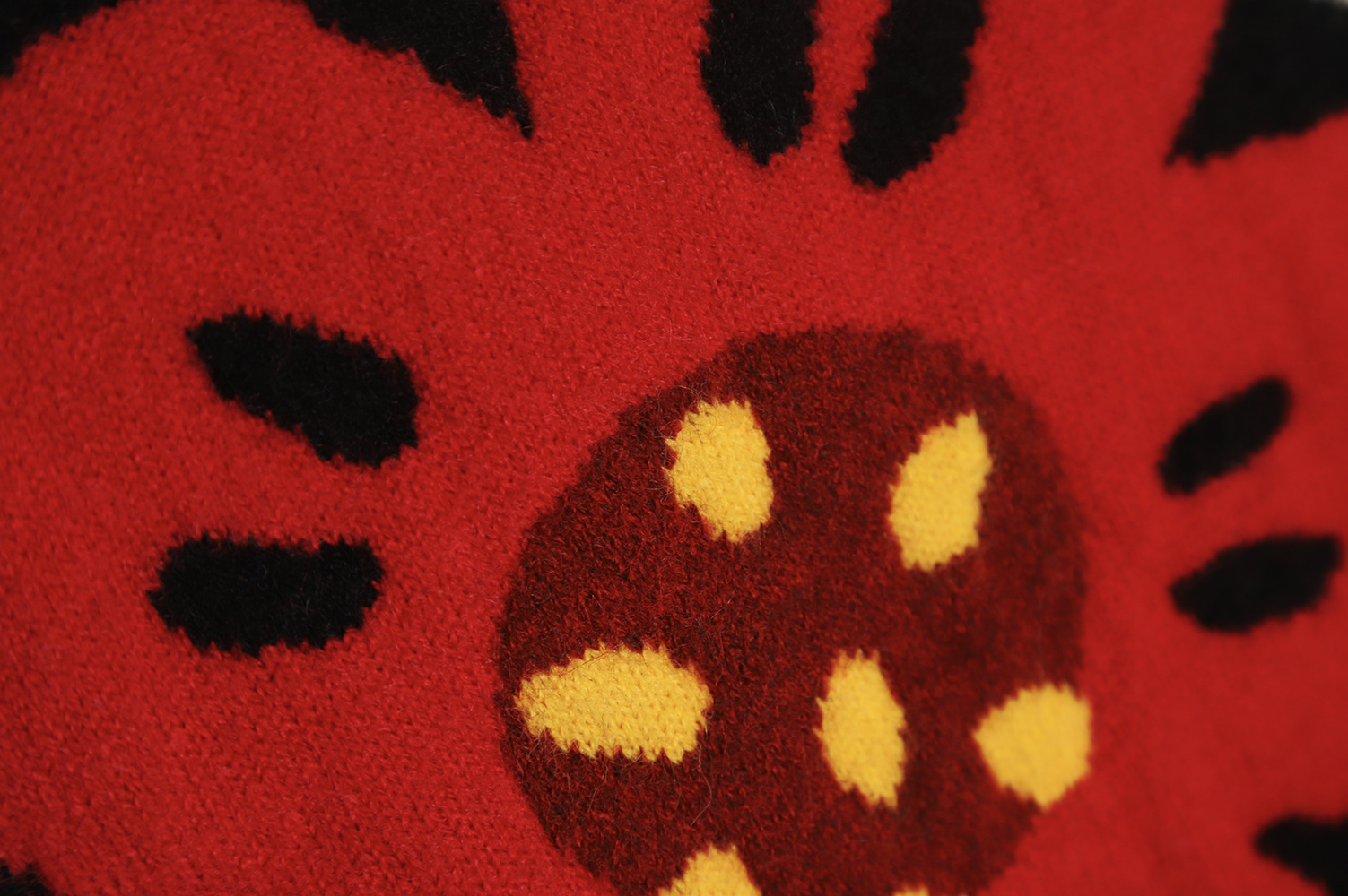 KENZO 22FW small red flower round neck sweater