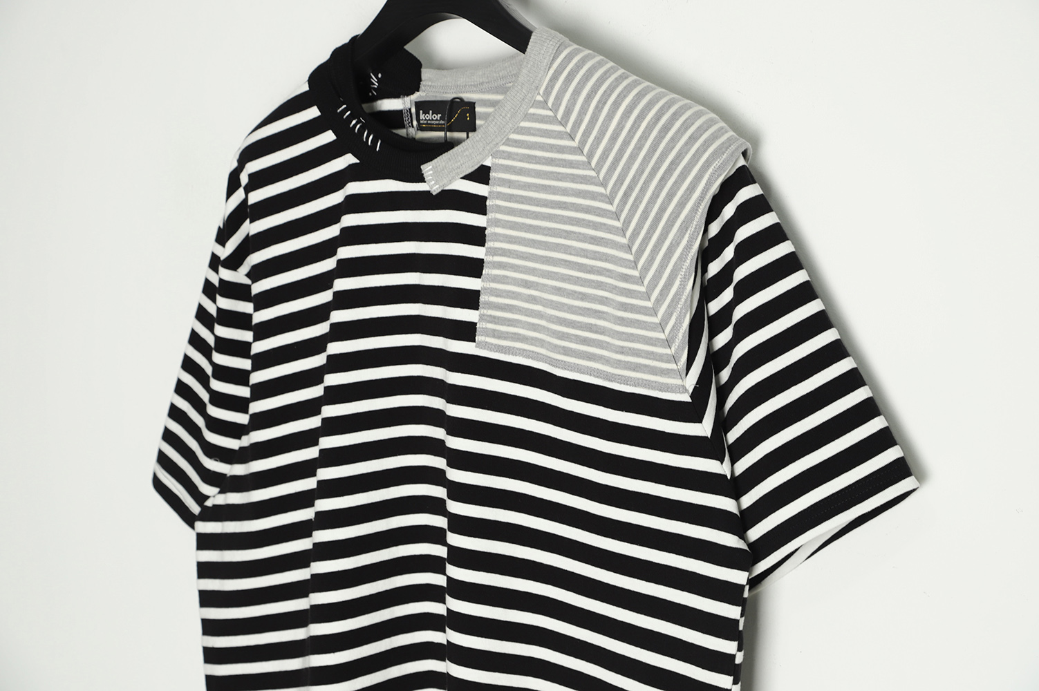 Kolor 22SS Deconstructed Panel Stripe Short Sleeve T-Shirt TSK1