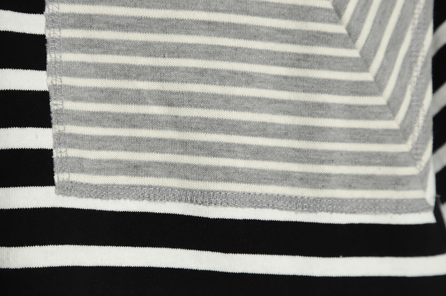 Kolor 22SS Deconstructed Panel Stripe Short Sleeve T-Shirt TSK1