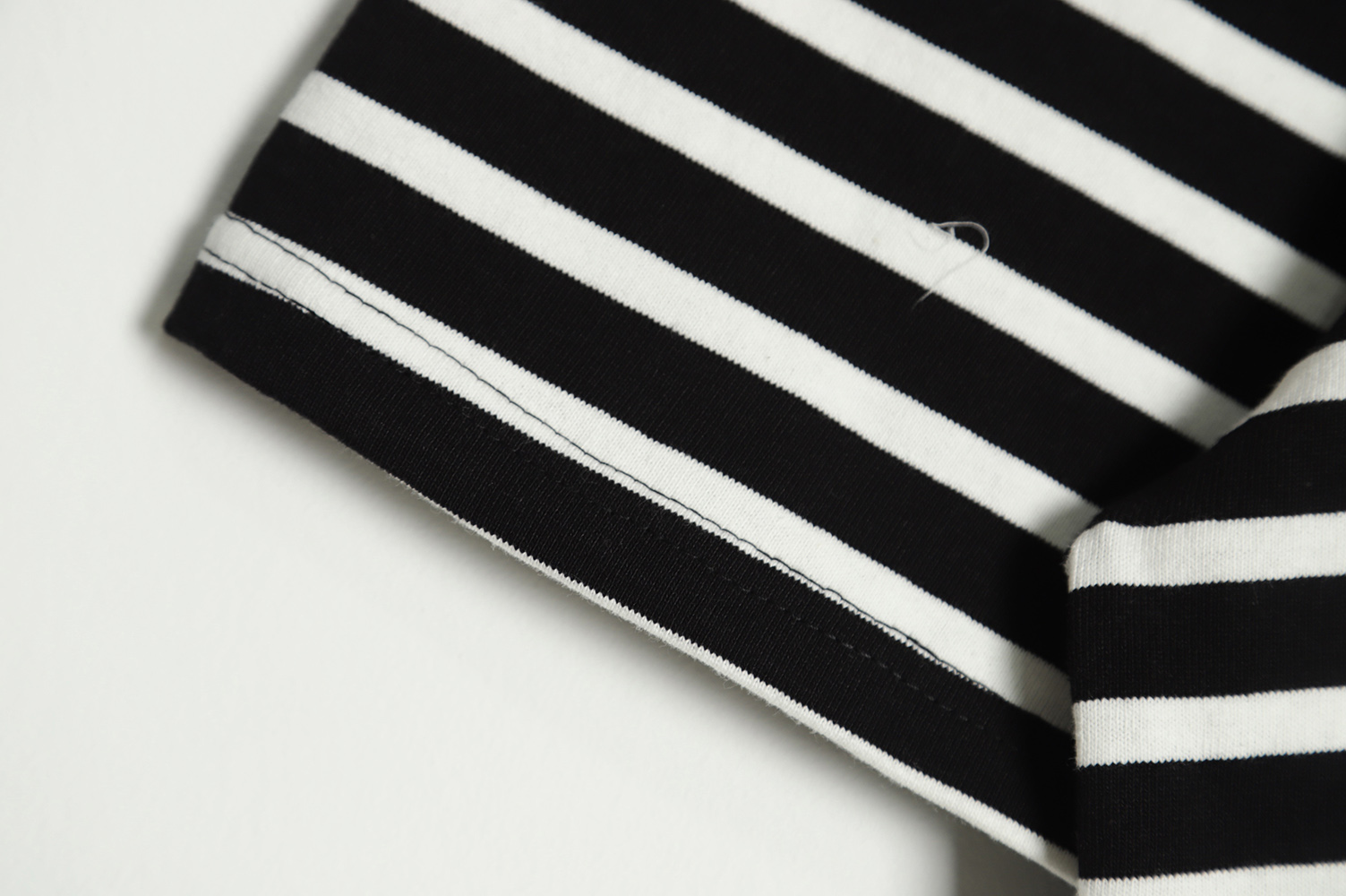 Kolor 22SS Deconstructed Panel Stripe Short Sleeve T-Shirt TSK1