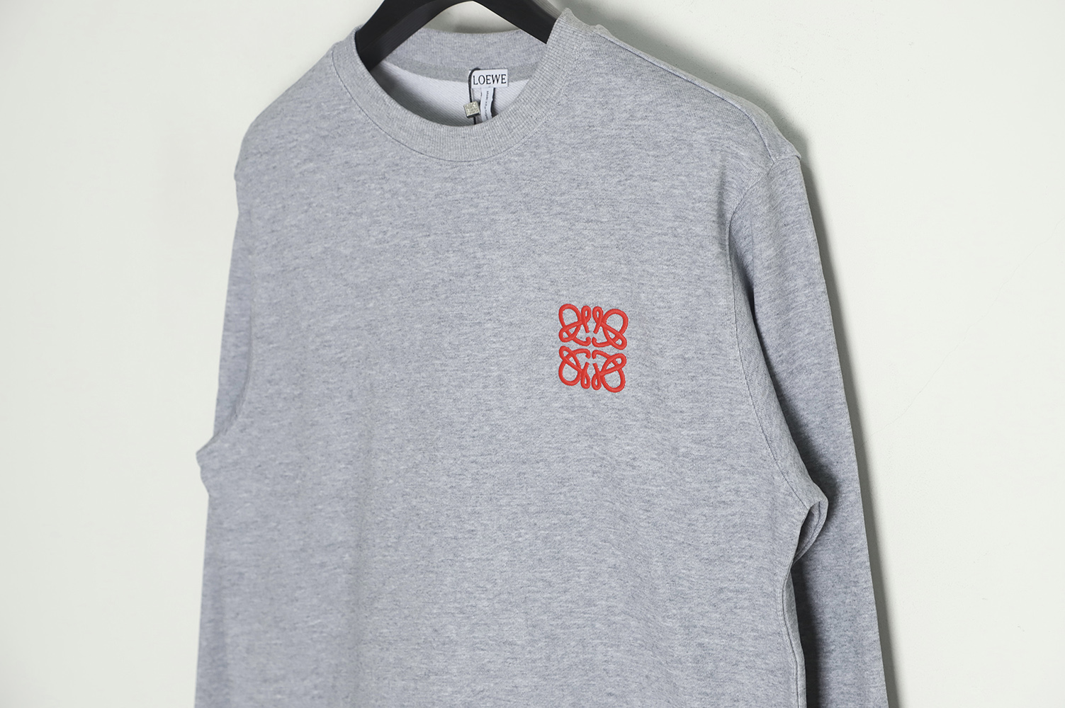 LOEWE streamlined classic embroidered crewneck sweatshirt