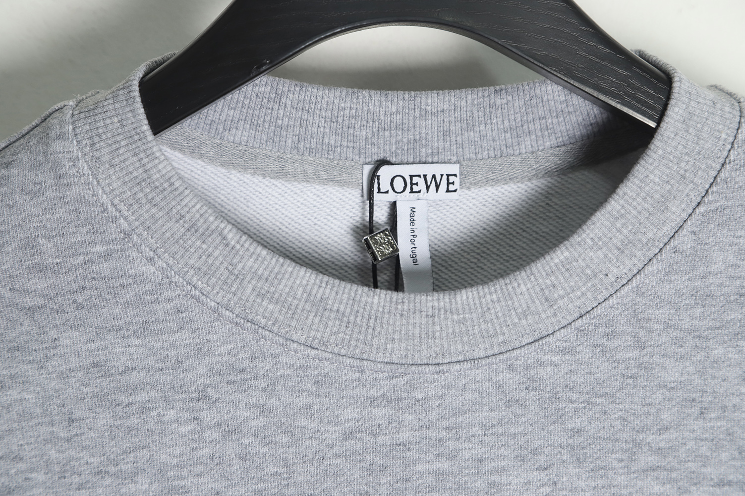 LOEWE streamlined classic embroidered crewneck sweatshirt