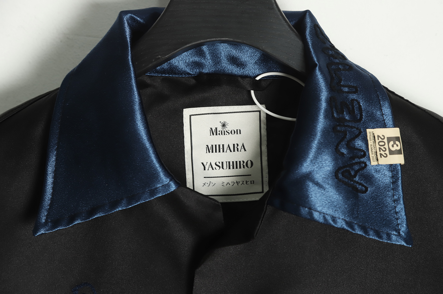 Maison Mihara Yasuhiro embroidered silk jacket TSK1