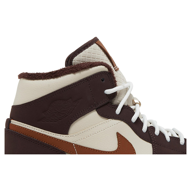 AIR JORDAN 1 MID SE 