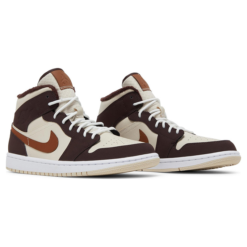 AIR JORDAN 1 MID SE 