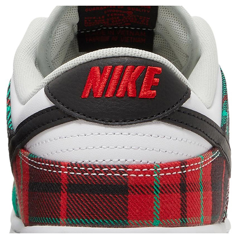 DUNK LOW PREMIUM