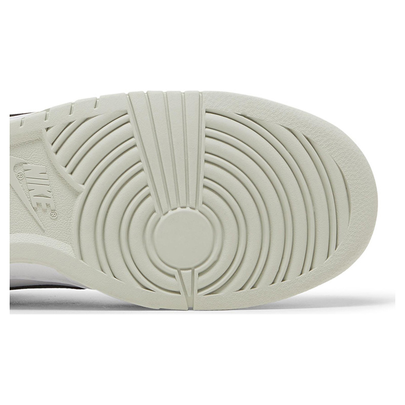 DUNK LOW PREMIUM