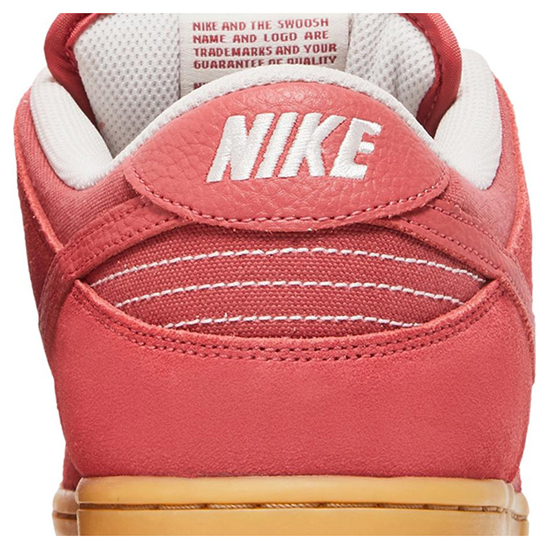DUNK LOW SB 