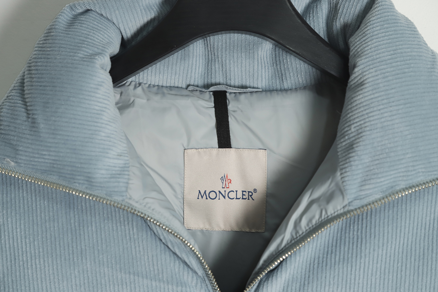 Moncler 22 Ladies Corduroy Short Stand Collar Down Jacket