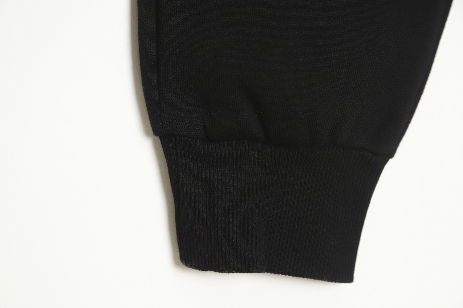 AMI PARIS Embroidered Hearts Sweatpants TSK1