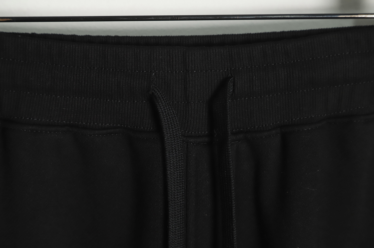 AMI PARIS Embroidered Hearts Sweatpants TSK1