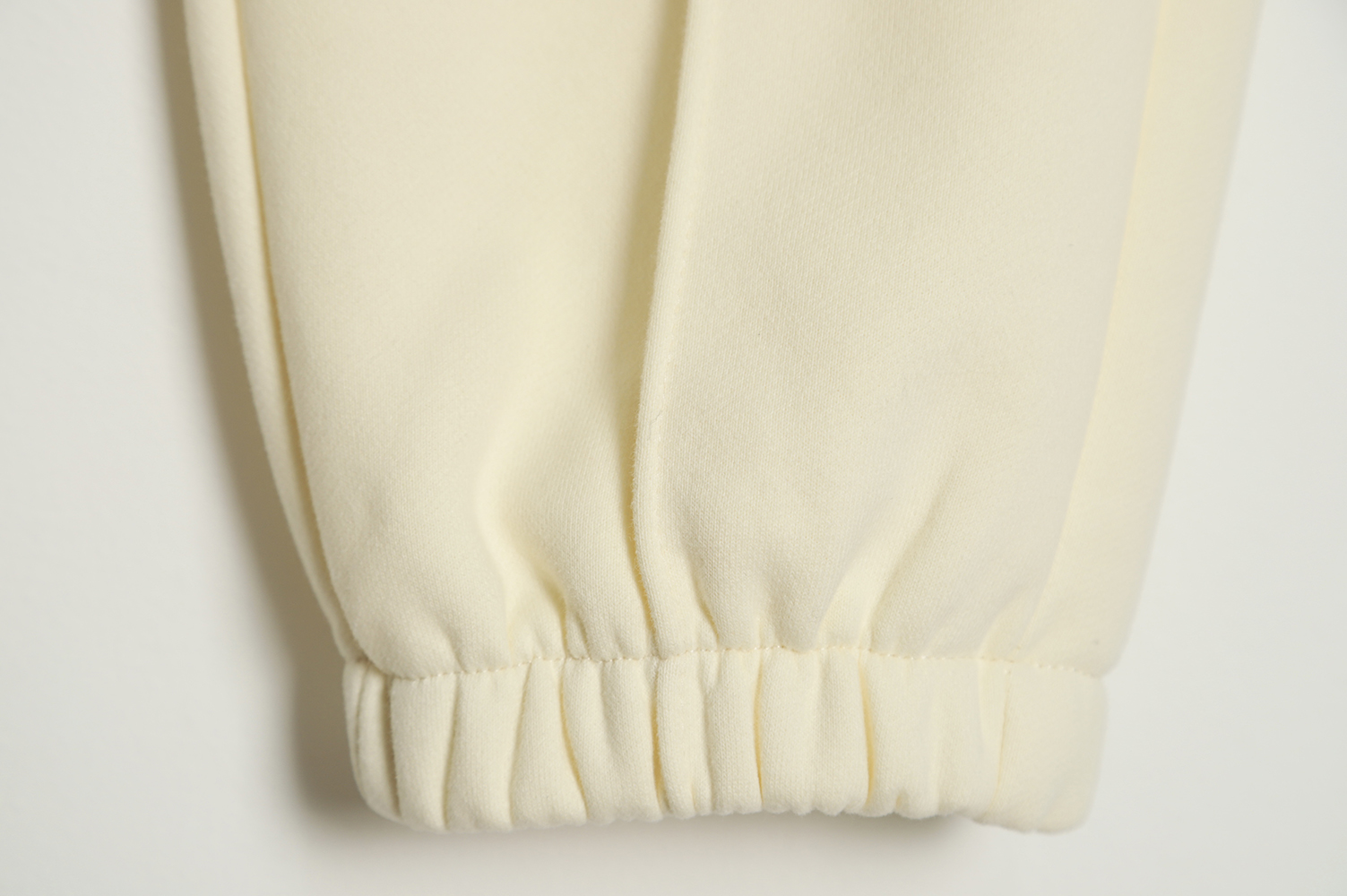 Nike Solid Color Small Label Embroidered Sweatpants