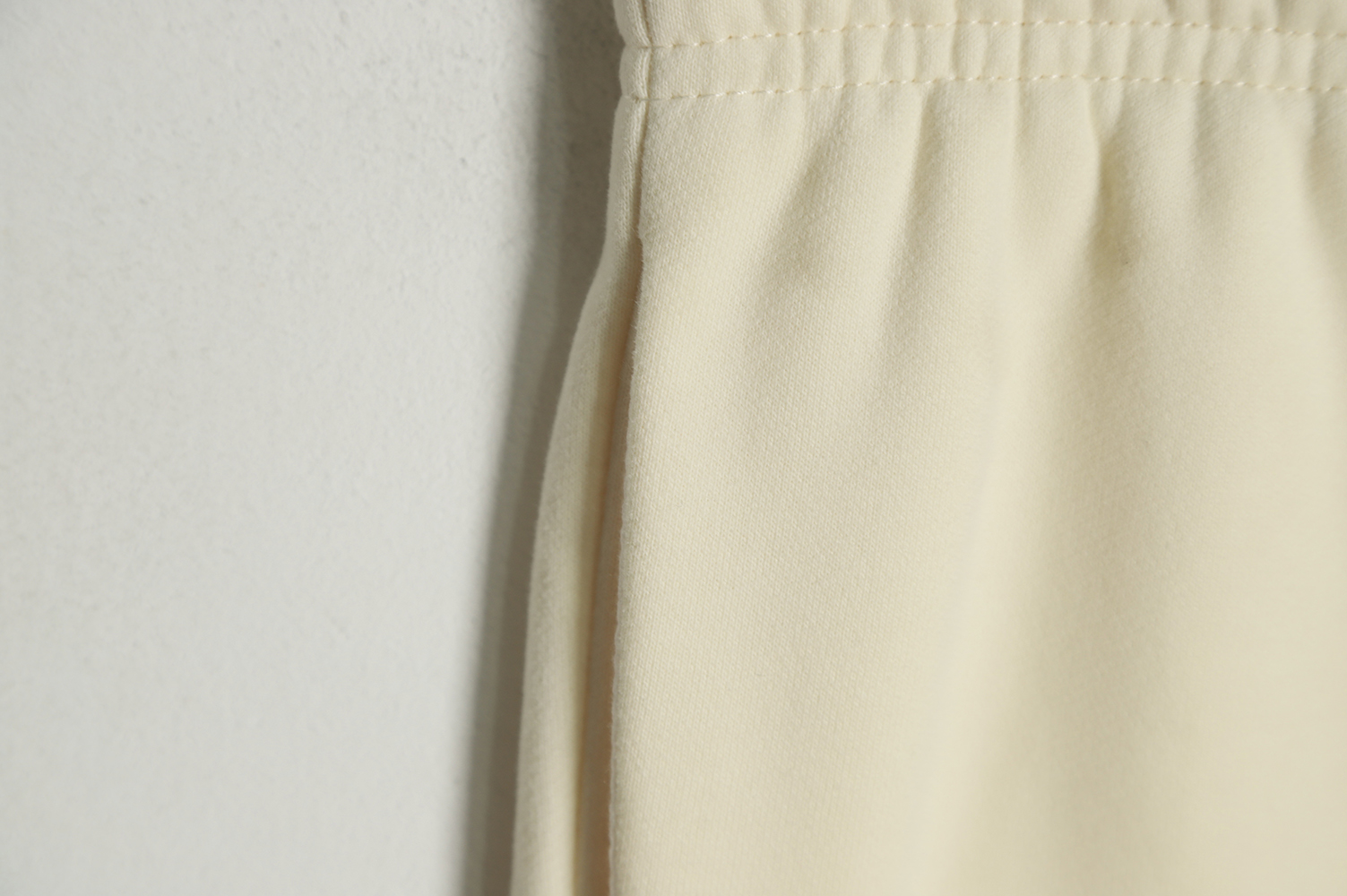 Nike Solid Color Small Label Embroidered Sweatpants