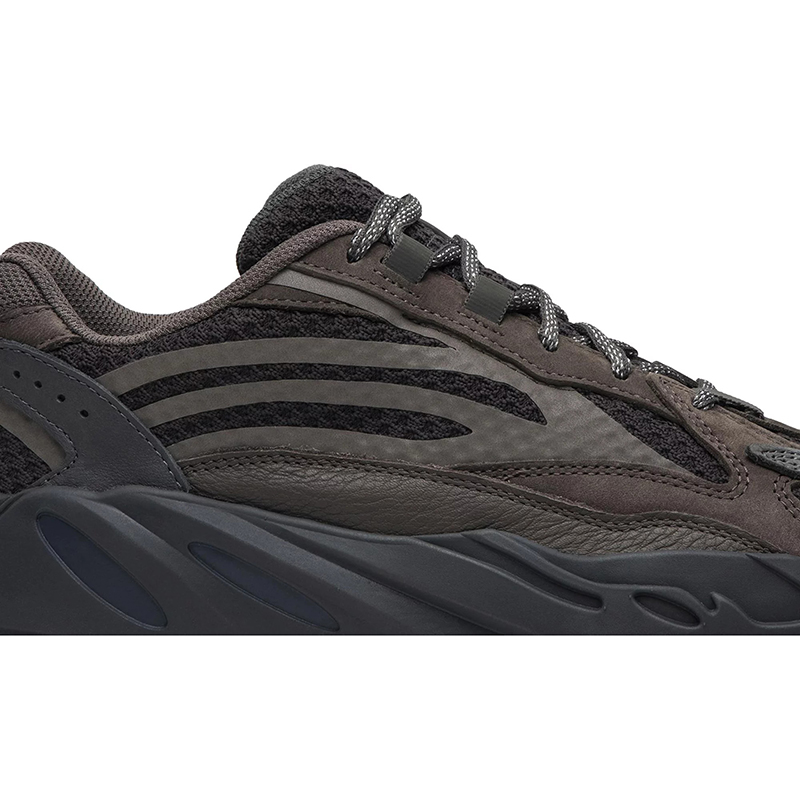 "Special Price" yeezy Boost 700 V2 