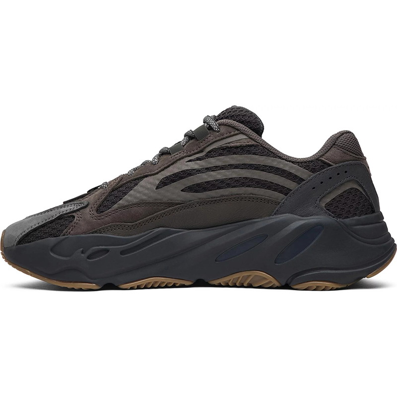"Special Price" yeezy Boost 700 V2 