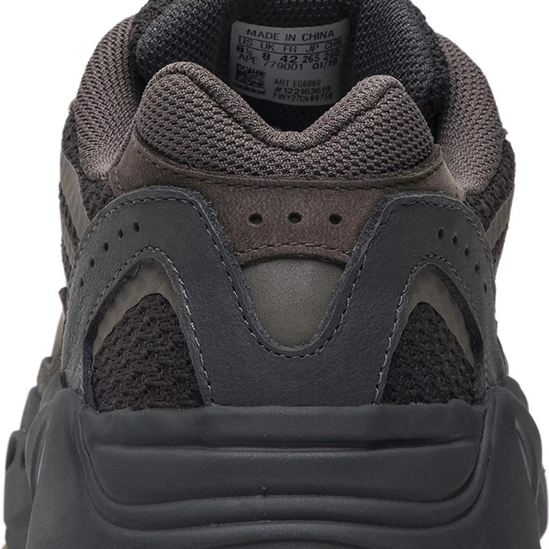 "Special Price" yeezy Boost 700 V2 'Geode'
