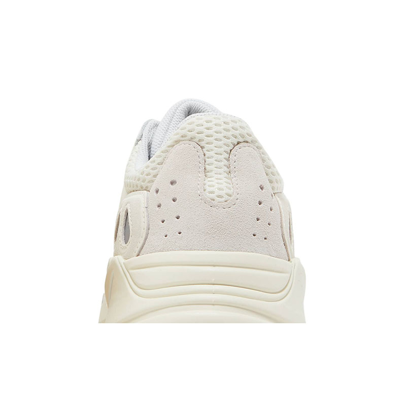 "Special Price" yeezy BOOST 700 "ANALOG"