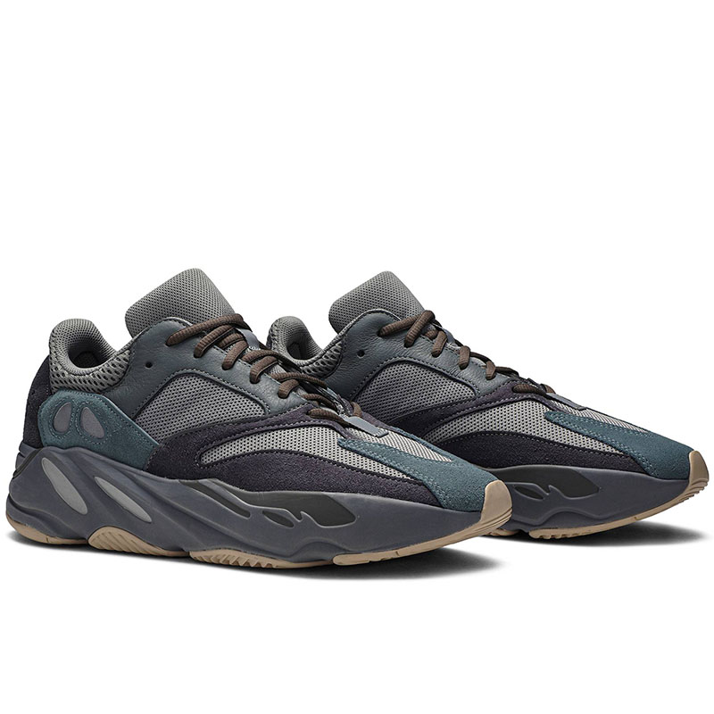 "Special Price" yeezy BOOST 700 