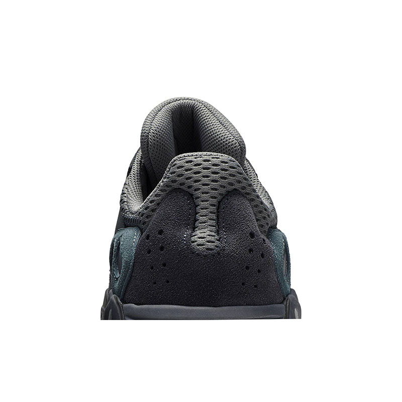 "Special Price" yeezy BOOST 700 