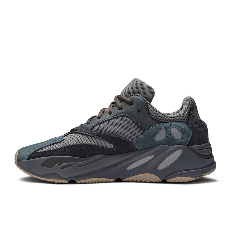 "Special Price" yeezy BOOST 700 