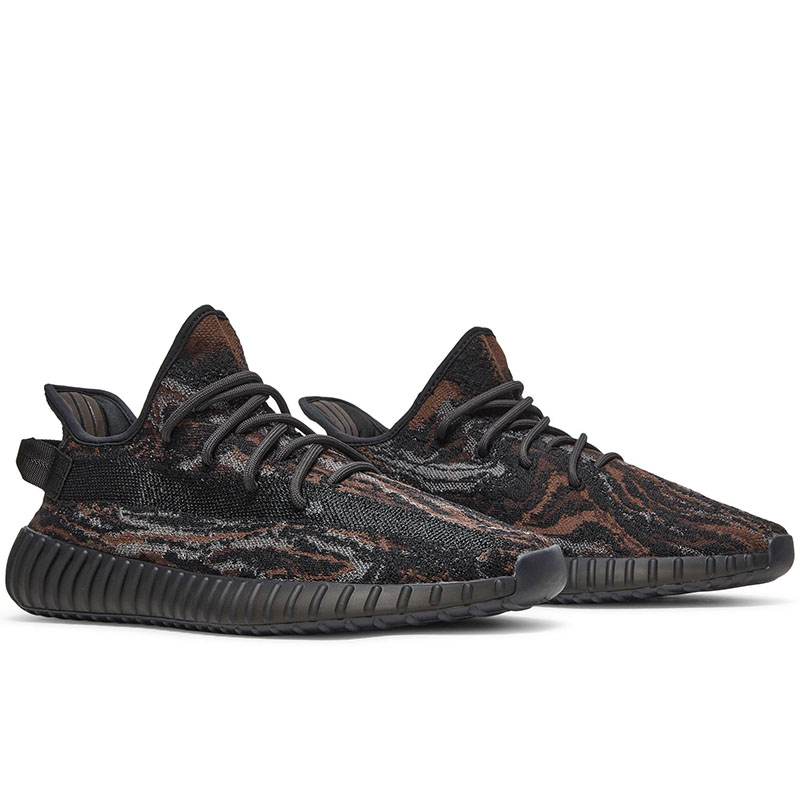 YEEZY BOOST 350 V2