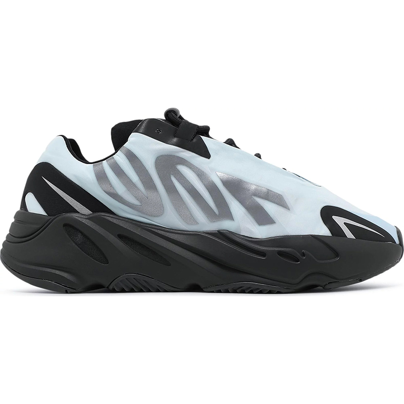 Yeezy Boost 700 MNVN 