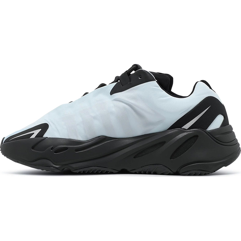 Yeezy Boost 700 MNVN 