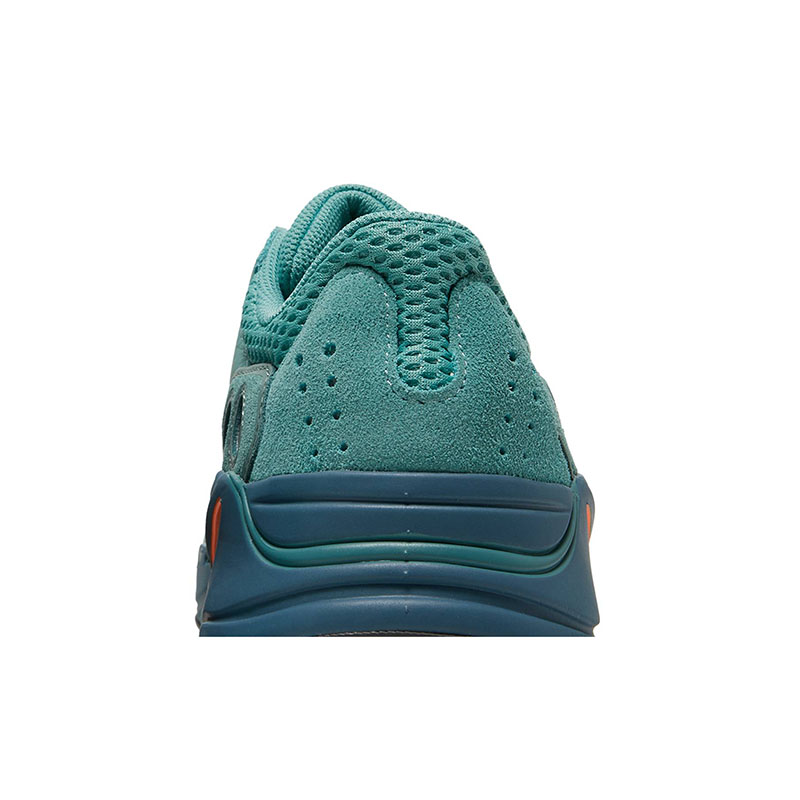 "Special Price" yeezy BOOST 700 