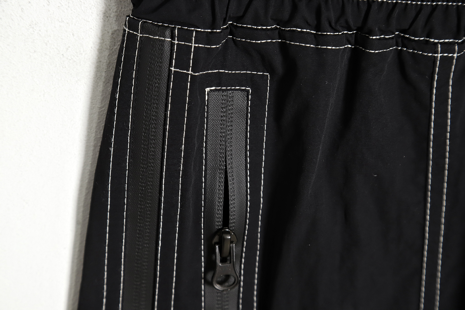 FAR.ARCHIVE Splicing zipper nylon technical trousers TSK1