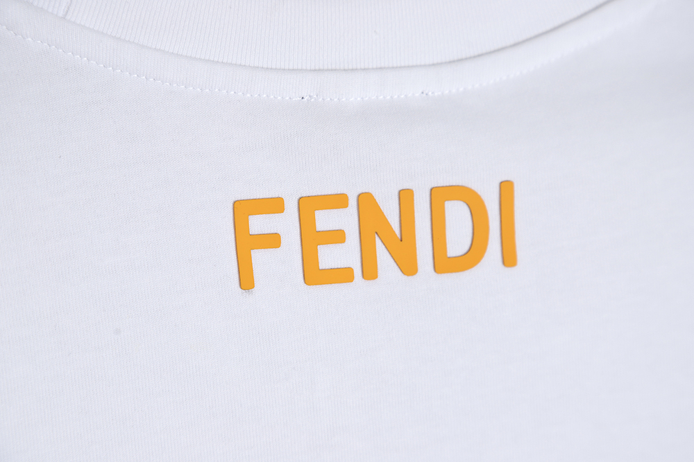 Fendi 22ss cracked rubber eyes short sleeves