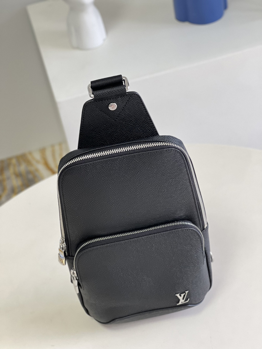 Louis Vuitton bags M30443 20x31x10cm