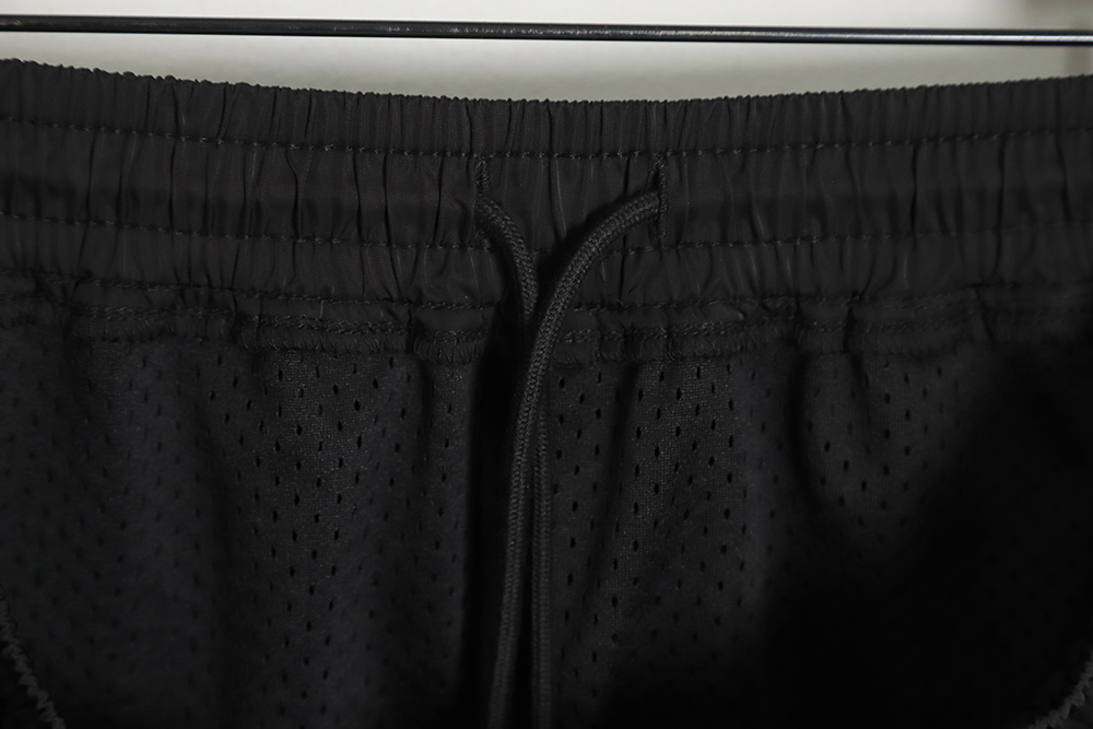 Represent 23ss angel embroidered shorts