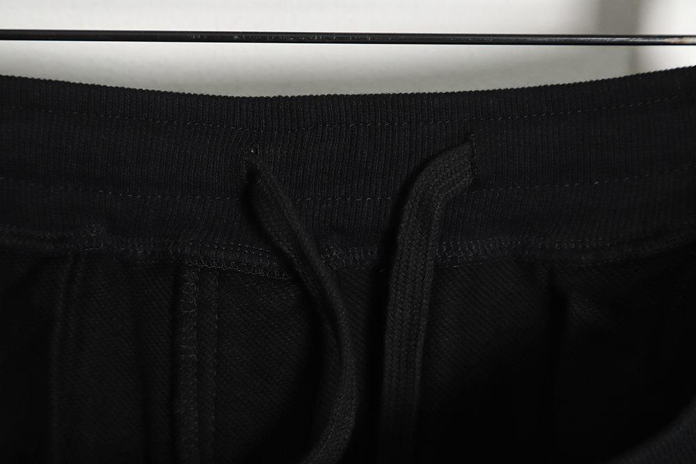 Stone Island One Pocket Basic Badge Sweatpants TSK1