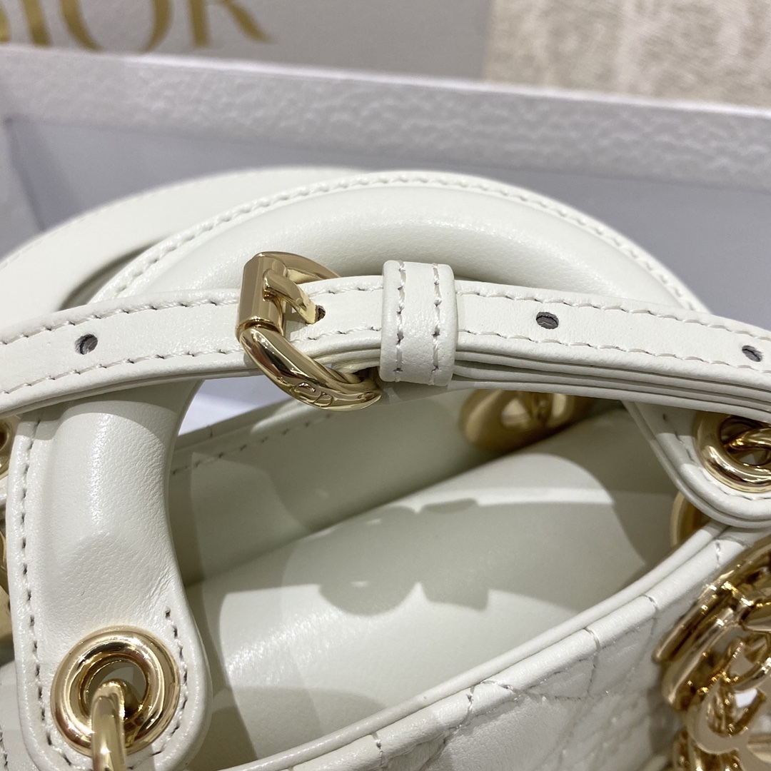 Christian Dior Bags 58958 12*10*5cm